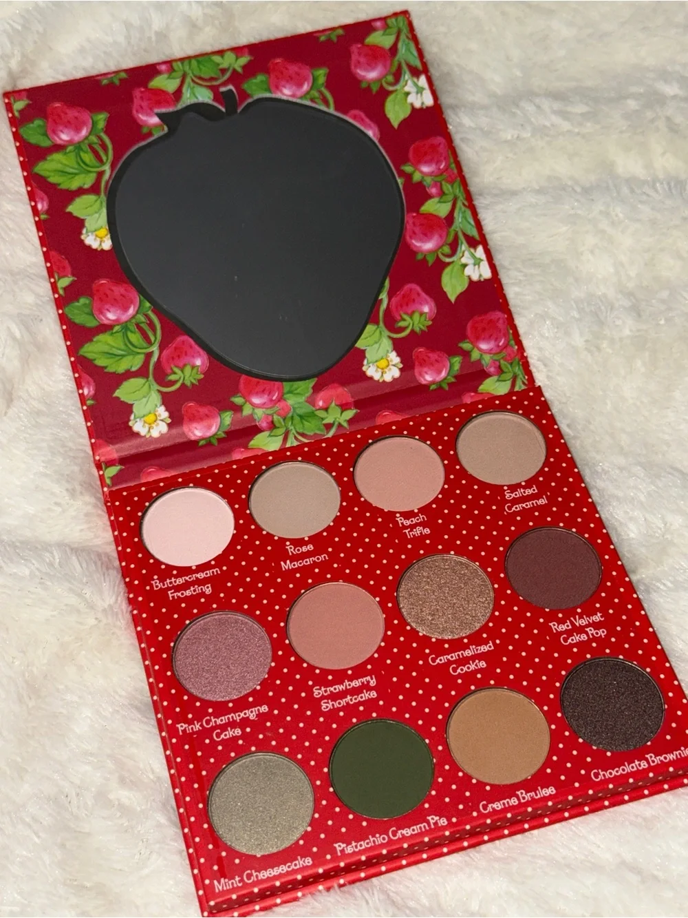 Strawberry Shortcake Eyeshadow Palette - Red